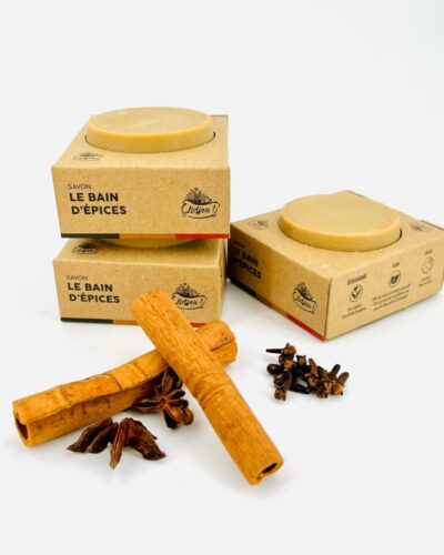 Le Bain d’Épices, savon 100% d'origine naturelle, certifié BIO, à l'amande douce, parfumé à la cannelle et aux d'épices